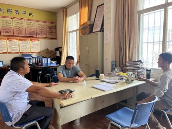 简邦明深入基层一线调研指导工作