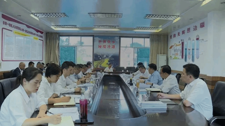 唐兴平到县乡村振兴局调研