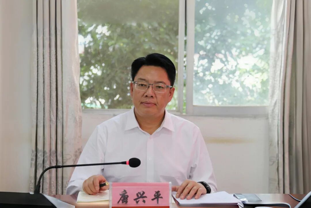 唐兴平在芒卡镇、班洪乡调研时强调：坚持真抓实干 坚决守牢安全底线 以实干担当推动全县经济高质量发展