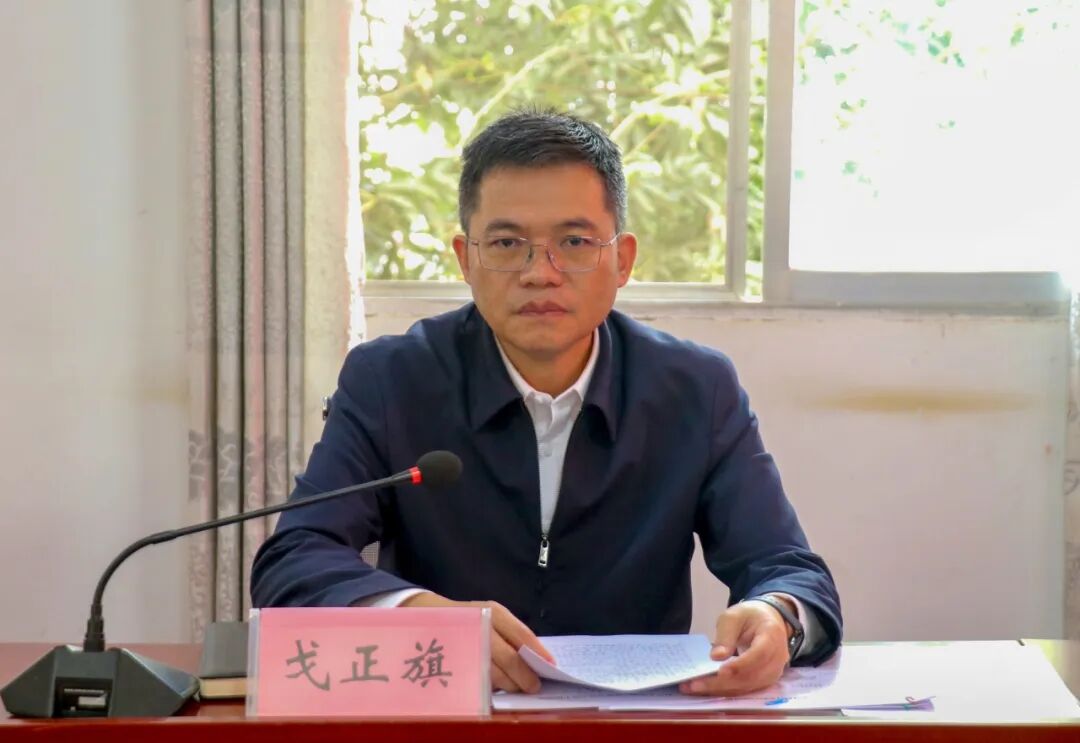 戈正旗到芒卡镇调研时强调：团结一心 真抓实干 奋力谱写芒卡高质量发展新篇章